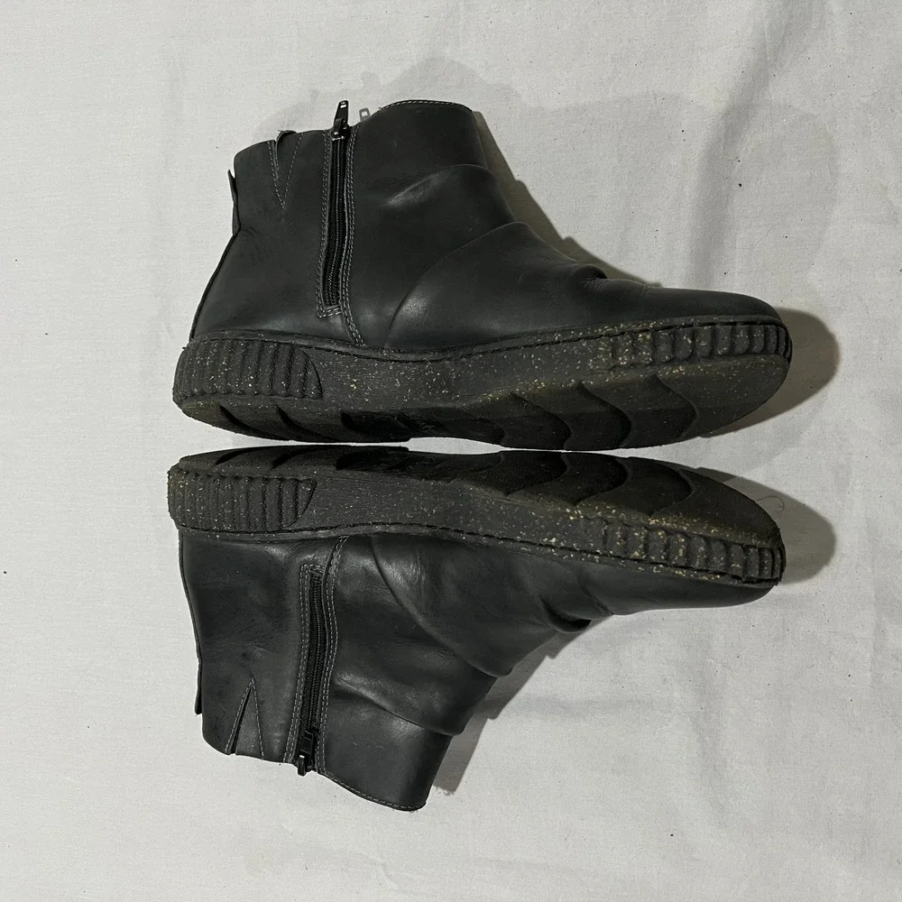 Clarks Caroline Rae Ruched Womens Black Leather Stitch Zip Ankle Boots Size 9.5